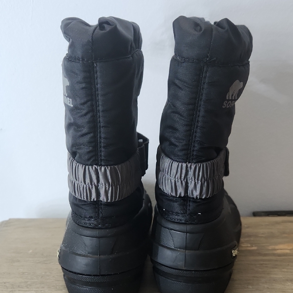 Sorel Black Insulated Snow Boots - Picture 4 of 6